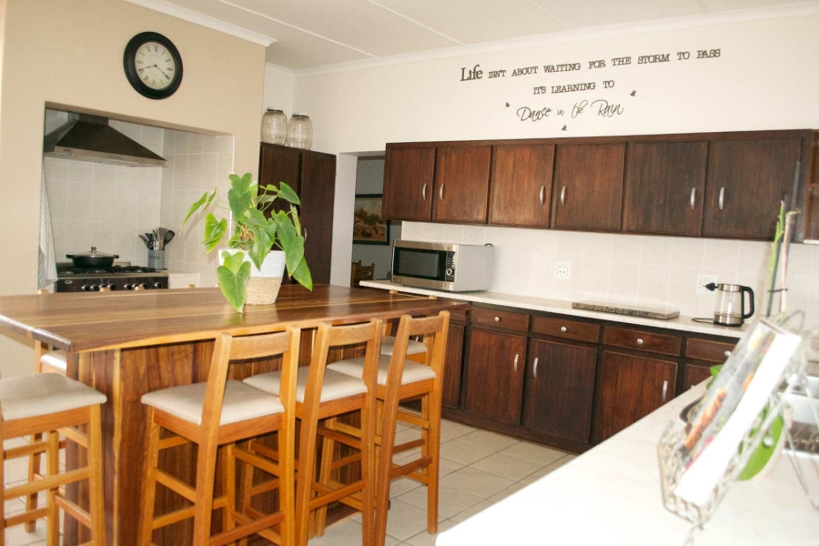 4 Bedroom Property for Sale in Kakamas Northern Cape